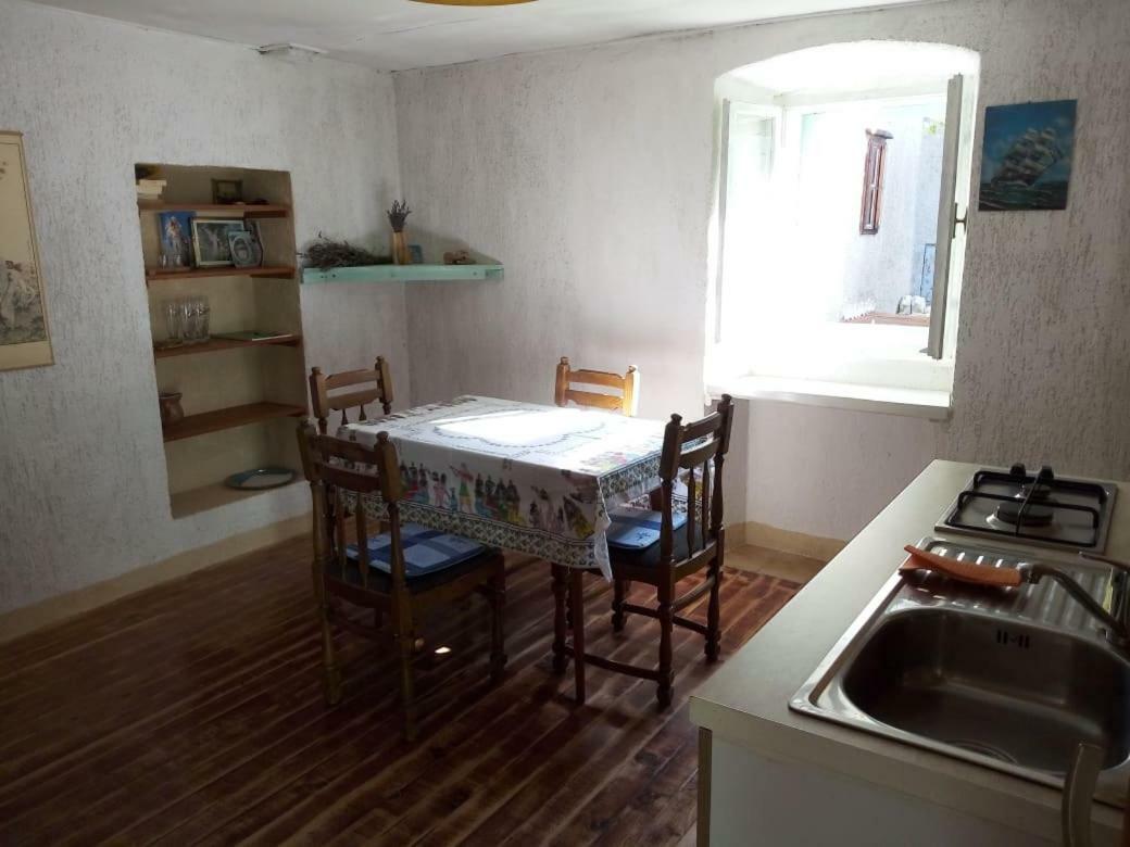 Apartman Lubenice Exterior foto