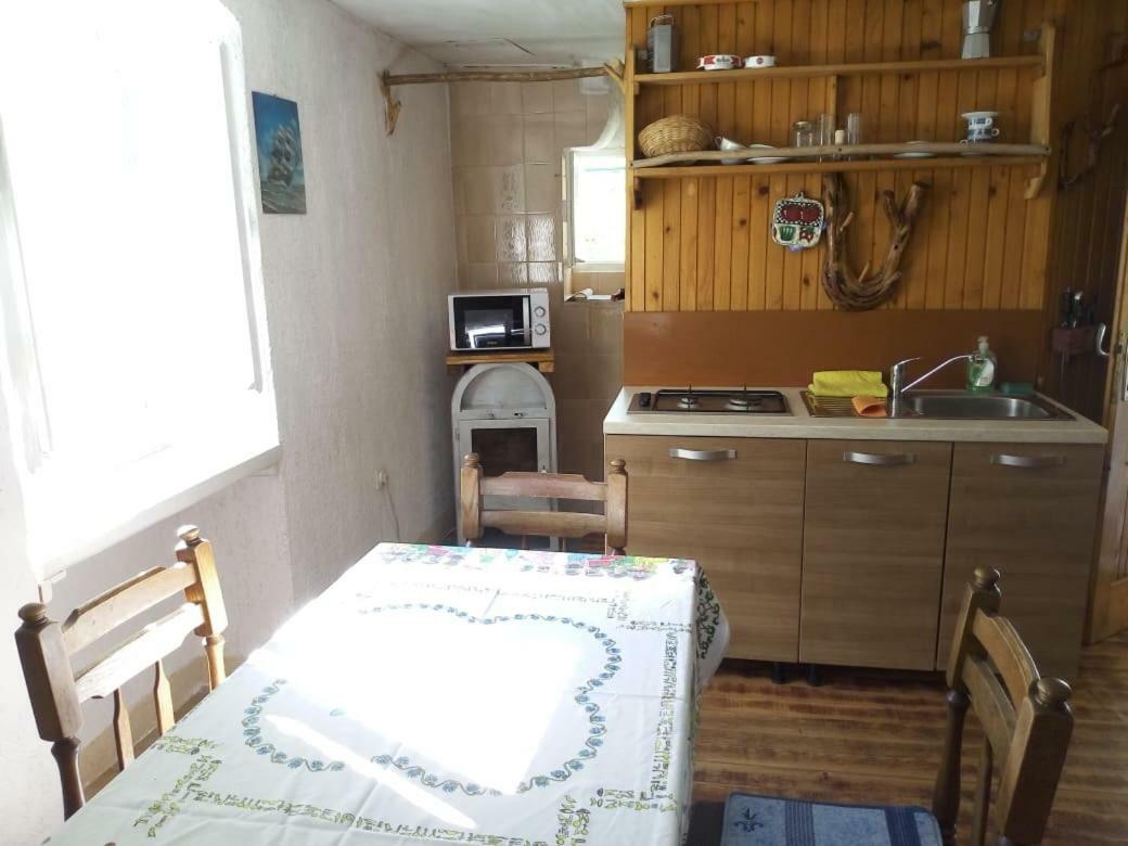 Apartman Lubenice Exterior foto